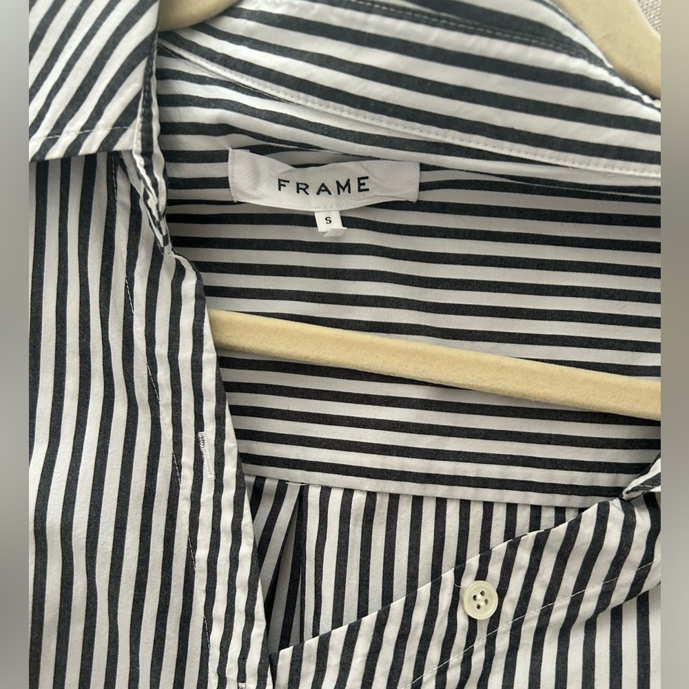 Frame Button Down - Size Small - Picture 5 of 5